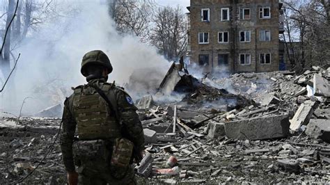 UKRAINE UPDATES — Mayor of frontline town of Avdiivka says Russian forces are storming it from ...