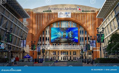 American Airlines Arena - Home of the Dallas Mavericks and Dallas Stars ...