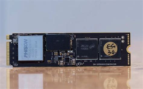 Phison PS5026-E26 Reference Design PCIe 5.0 2TB NVMe M.2 SSD Preview ...