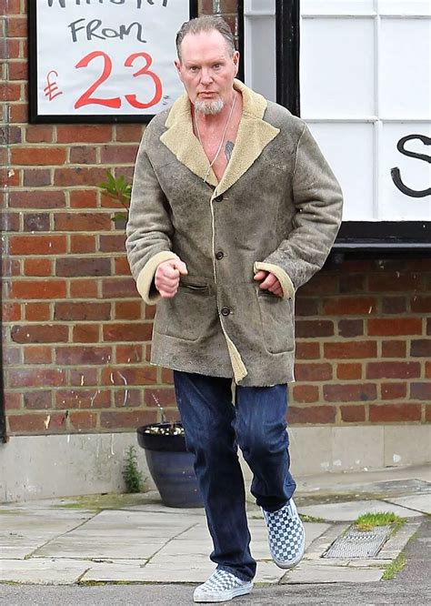 Paul Gascoigne House Poole / England's Paul Gascoigne celebrates moving ...