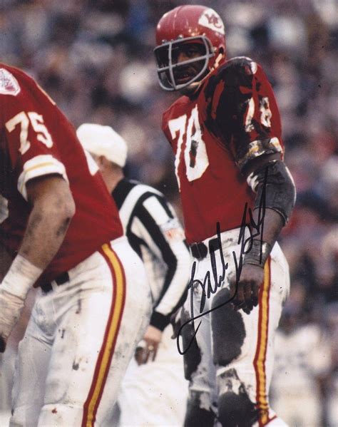 Autographed Bobby Bell Photo - 8x10 w COA #1