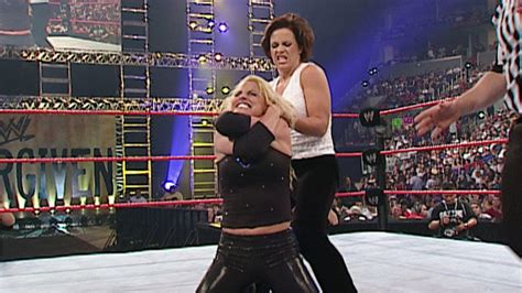 Trish Stratus vs. Molly Holly: Unforgiven 2002 - Women's Championship Match