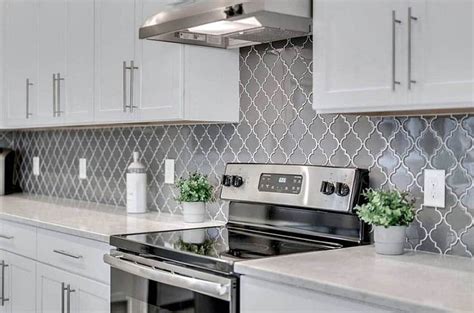 Kitchens With Arabesque Tile Backsplash – Things In The Kitchen