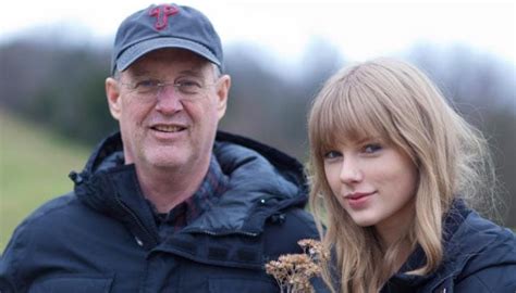 Taylor Swift's father under fire after his scathing rant about singer surfaces