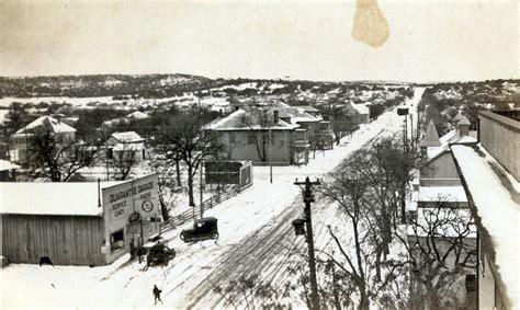 Joe Herring Jr.: A snowfall in Kerrville in 1923