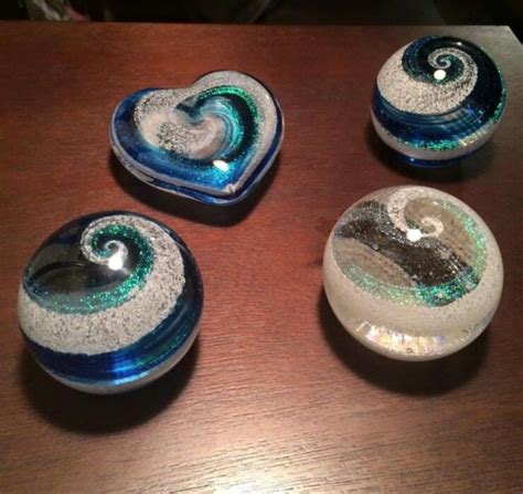 Artful Ashes Turn Your Remains Into a Swirling Glass Sculpture