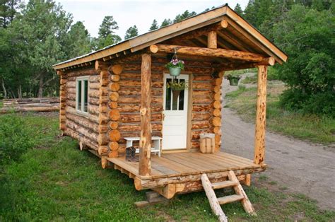 Coolest Cabins: Tiny House Log Cabin