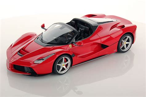 Ferrari LaFerrari Aperta 1:18 | MR Collection Models