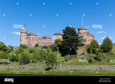 Inverness castle scotland hi-res stock photography and images - Alamy