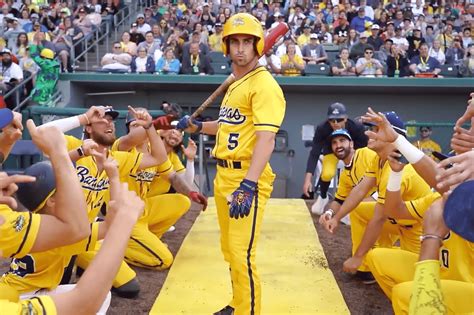 How The Savannah Bananas Became The Biggest Show In Baseball | atelier ...