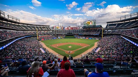 Rangers' stadium cost to taxpayers: $1.6 billion