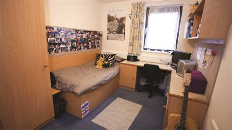 Kingswood ROOM AVAILABLE - Royal Holloway Student Intranet