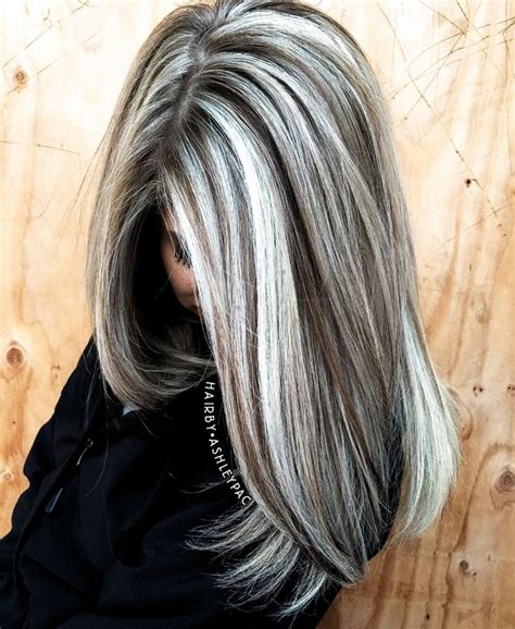 60 Shades of Grey: Silver and White Highlights for Eternal Youth | Silver hair color, Gray hair ...