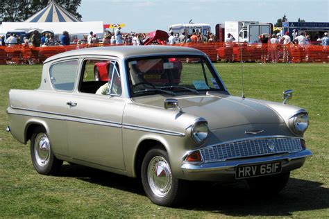 Ford Anglia Photo Gallery #3/10