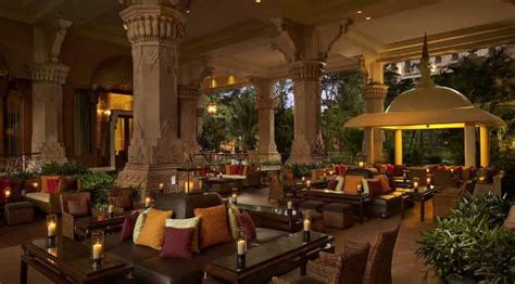 Five Star Hotels: The Leela Palace Bangalore - INDIA