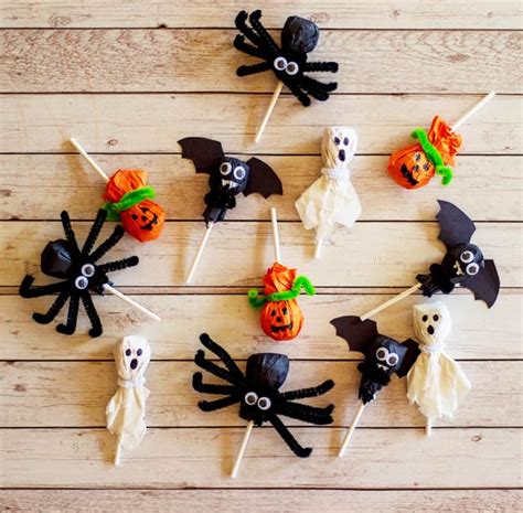 4 Fun and Easy Halloween Lollipop Crafts for Kids | Halloween Crafts