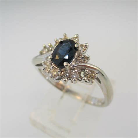 14k White Gold Sapphire Ring with Diamond Accents Size 6 3/4