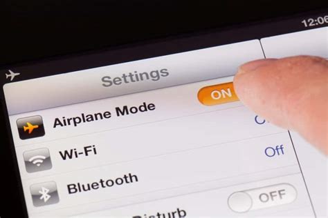 Does Airplane Mode Save Battery? (Or Charge Faster?) - Spacehop