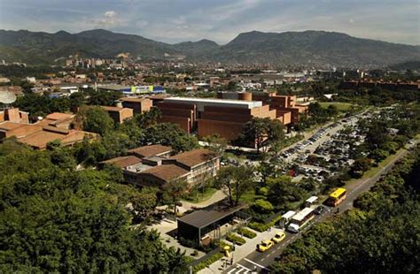 Universidad EAFIT - Medellín