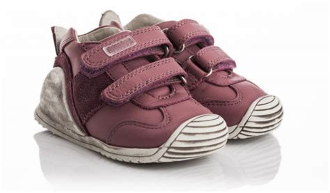 Arch Support Shoes for Toddlers | LoveToKnow