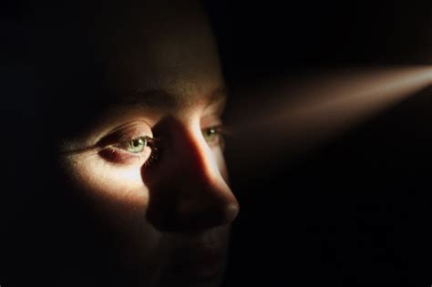 Research explains how eyes see continuously in bright light | UCLA