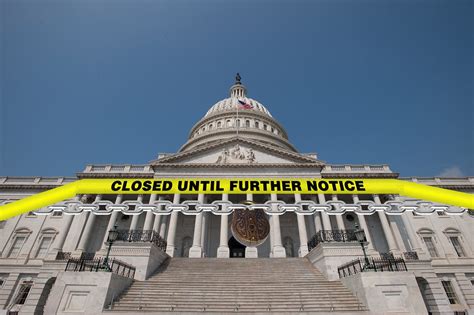 shut-down-government | The US Capitol Building roped off wit… | Flickr