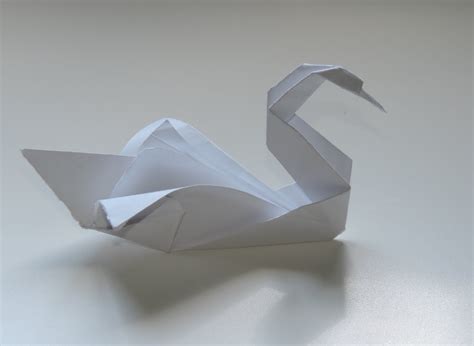 Origami Swan Instructions. (Full HD) | Origami paper swan, Origami swan, Origami swan instructions