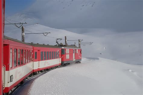 MGB - Oberalp Pass | Into the white. An ultimate train ride … | Flickr