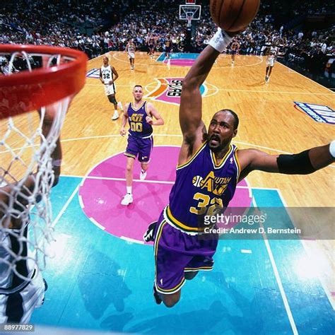 Karl Malone Dunk Photos and Premium High Res Pictures - Getty Images