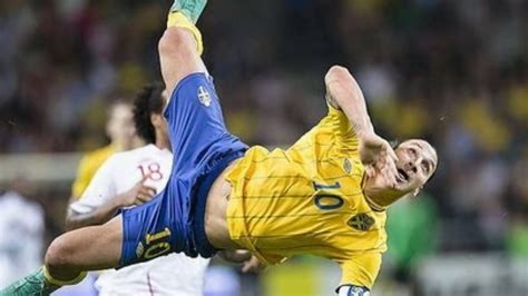 Zlatan Ibrahimovic bicycle kick against England - YouTube