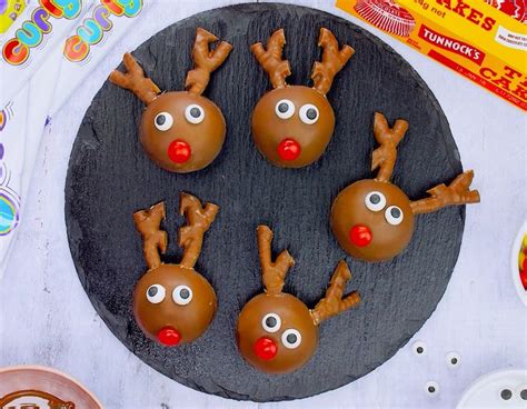 5 easy Christmas chocolate treat ideas | Christmas chocolate, Christmas cookies kids, Cute ...