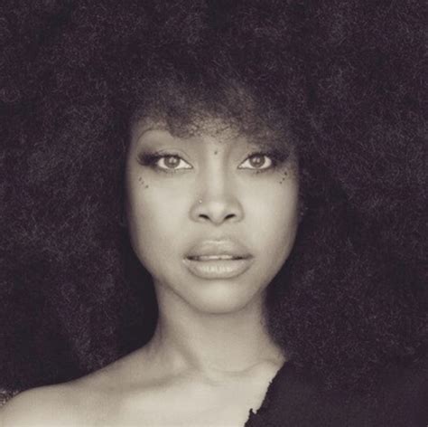 Erykah Badu Showed Us the Future of R&B on ‘Baduizm’ | Observer