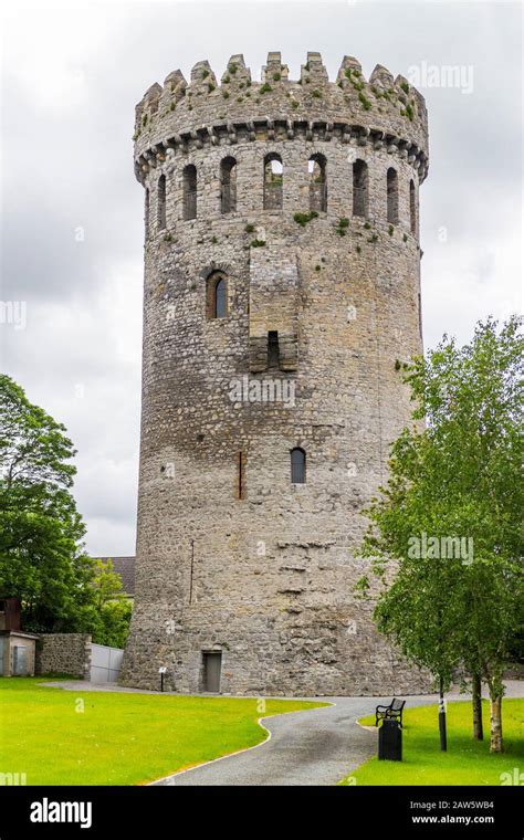 Nenagh castle hi-res stock photography and images - Alamy