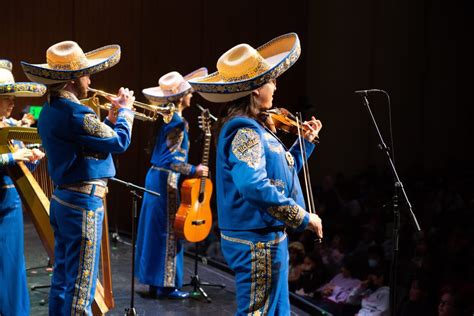 Gluck Showcase Concert Thrills Young Audience - The UCLA Herb Alpert ...