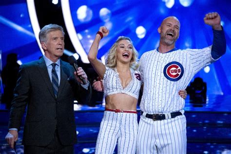 Wrigley Field Plays David Ross Live on Dancing With the Stars During ...