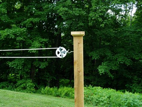 Simple Clothesline Post and Pulley | Clothes line, Clothesline diy, Outdoor laundry rooms