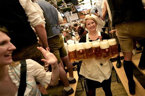 Oktoberfest 2023: Scenes From the Opening Weekend - The Atlantic