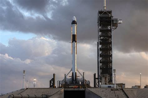 SpaceX conducts static fire test on Falcon 9 ahead of Crew Dragon debut ...