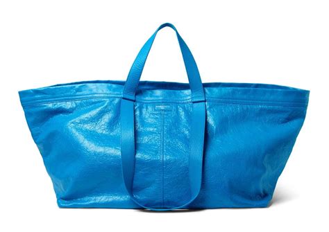 The Blue Ikea bag by Balenciaga | Vogue France