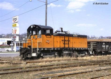 EMD NW2 | Milwaukee road, Railroad photography, Railroad photos