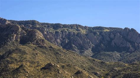 Timelapse of Sandia Mountains from Sunrise to Sunset - YouTube