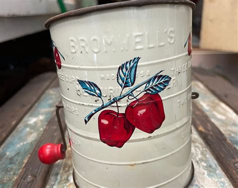 Vintage Bromwells Flour Sifter/measuring - Etsy