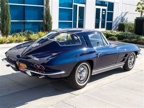 1963 Corvette Stingray Split Window Coupe - The Big Picture