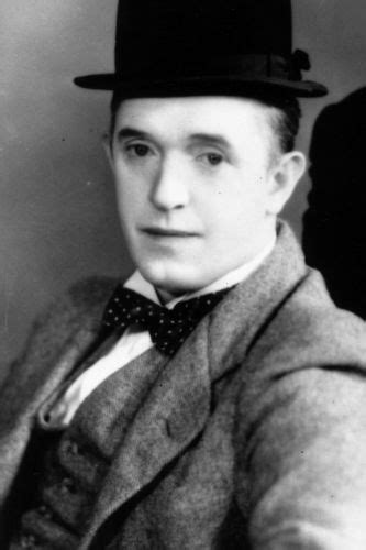 Stan Laurel | Biography, Movie Highlights and Photos | AllMovie