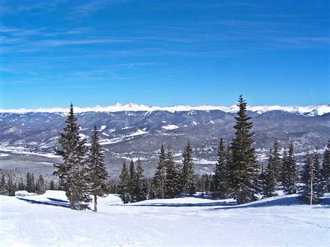 Skiing in Colorado - FOREVER TOURING