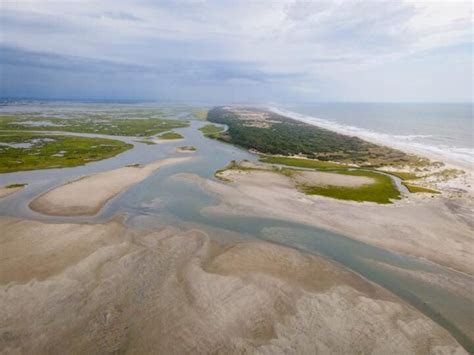 The 7 Best Campgrounds for Beach Camping in North Carolina - Beyond The Tent