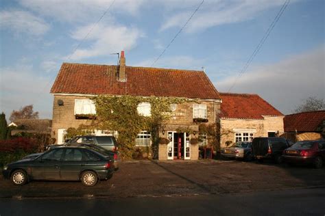 The Dambusters Inn, Scampton © Richard Croft cc-by-sa/2.0 :: Geograph ...