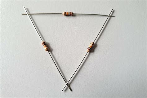 Series Resistor Calculator - Easy Tool - ElectronicBase