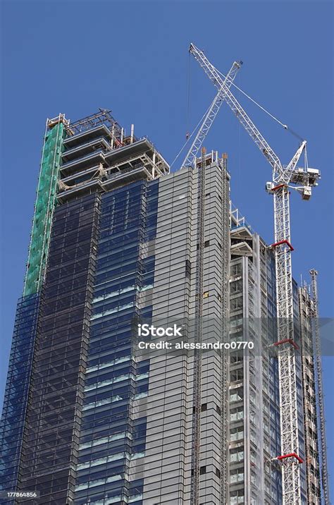 Construction Of A Skyscraper Stock Photo - Download Image Now ...