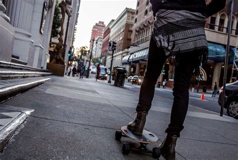 Elos: The Easy-to-Ride Skateboard | Designs & Ideas on Dornob